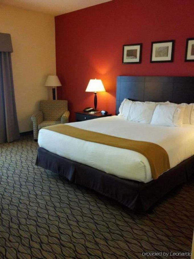 Holiday Inn Express Niles By Ihg Экстерьер фото